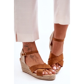 Sandalias con cuña trenzada Tessa Camel para mujer marrón 5