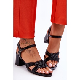 Sandalias De Cuero En Un Tacón Meriel Negro 2 Sandalias De Cuero En Un Tacón Meriel Negro 2