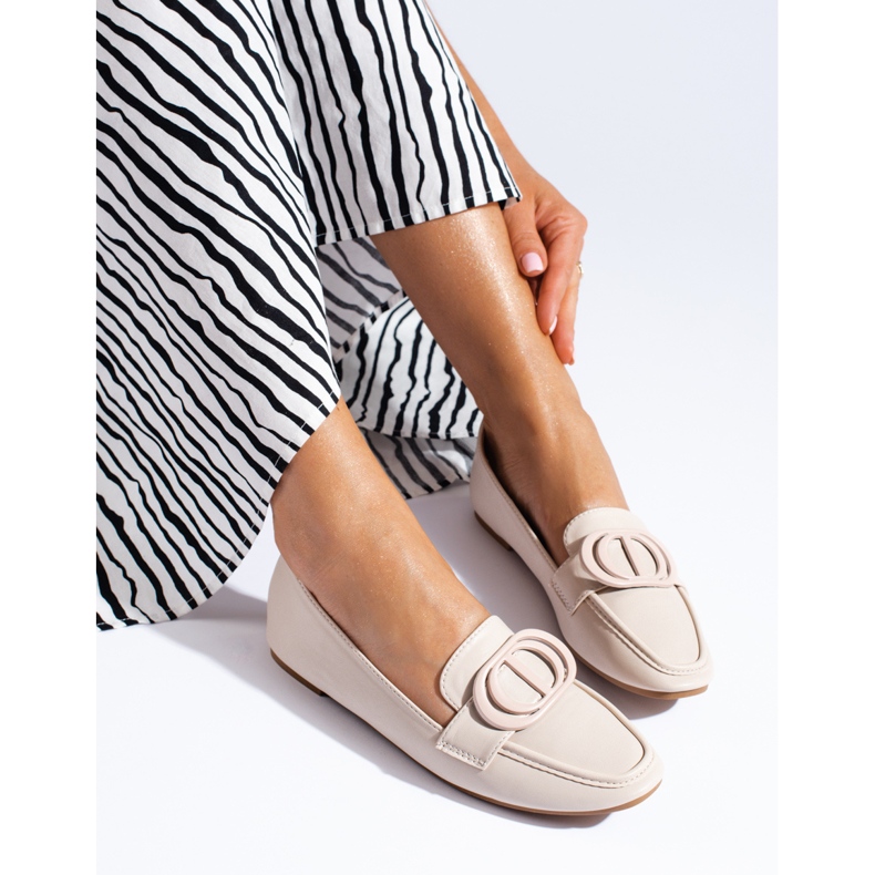 Mocasines de mujer elegantes Shelovet beige 1