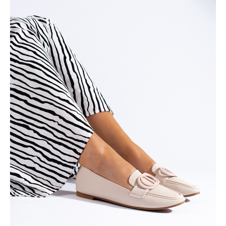 Mocasines de mujer elegantes Shelovet beige 2