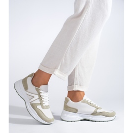 Deportivas de mujer en beige y blanco de Shelovet. 3