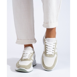 Deportivas de mujer en beige y blanco de Shelovet. 2