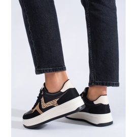 Zapatos deportivos de mujer en la plataforma negro Shelovet 3