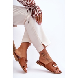 Pantuflas de mujer con adornos de jerez marrón 1