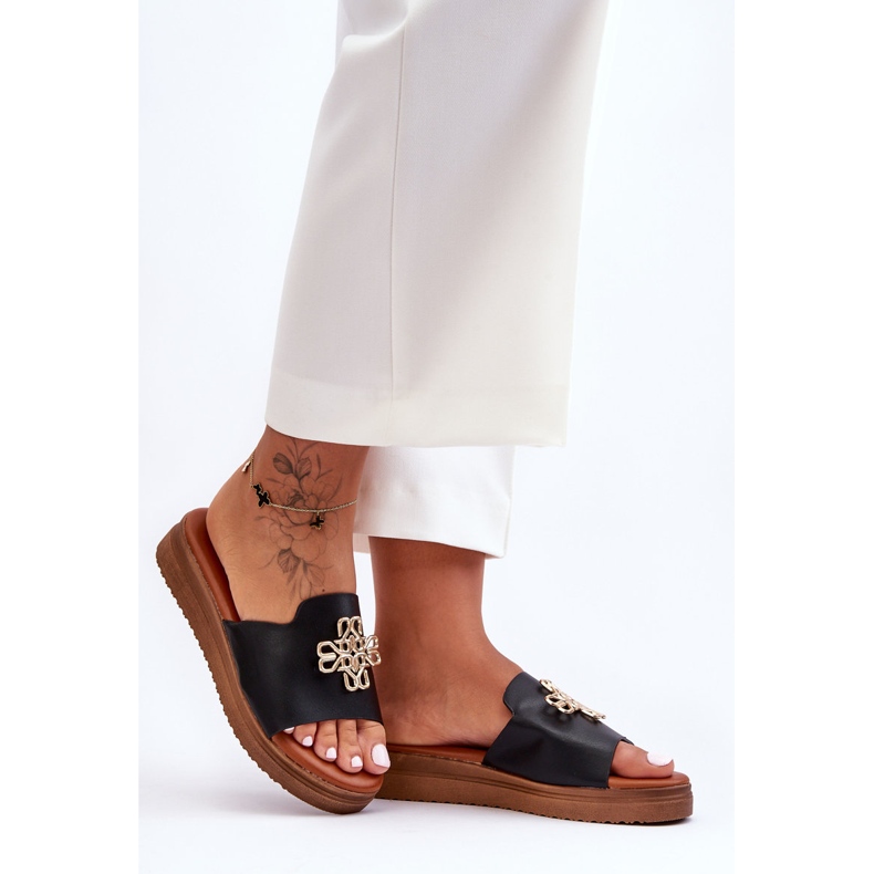 PG1 Pantuflas De Mujer Con Plataforma Azera Negras Con Adorno negro 1