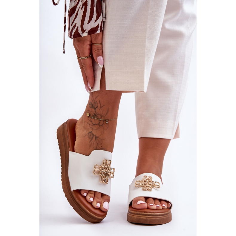 PG1 Pantuflas de Mujer en Piel con Plataforma y Adorno Azera Blanco 2