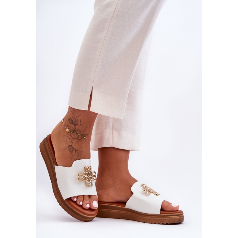 PG1 Pantuflas de Mujer en Piel con Plataforma y Adorno Azera Blanco 1