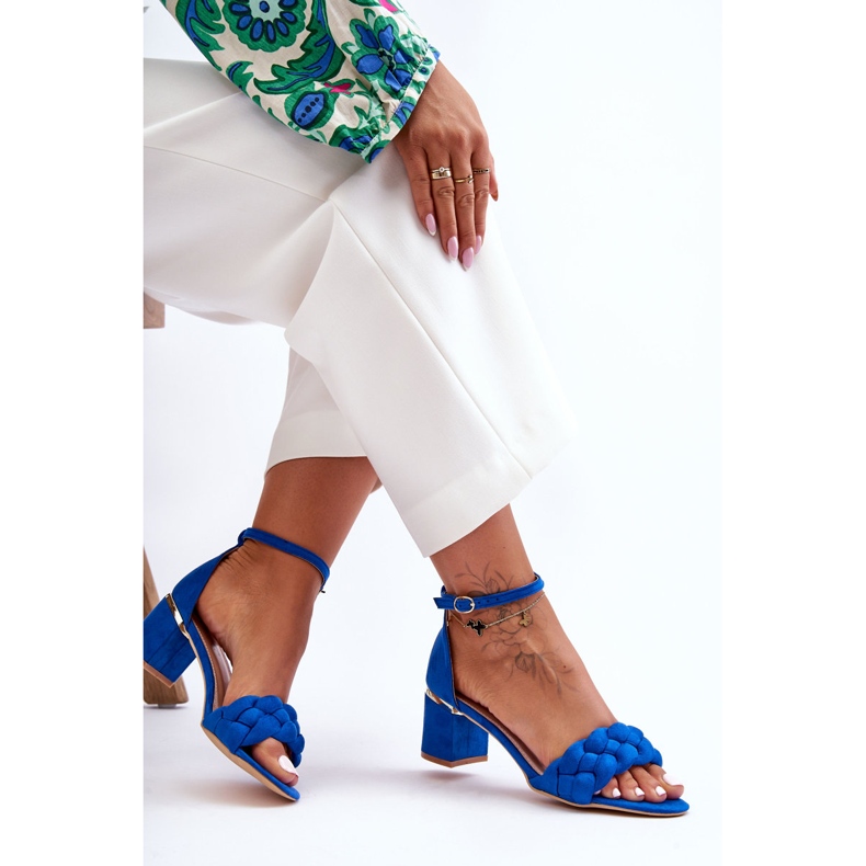 Sandalias trenzadas de ante azul Essenza 1