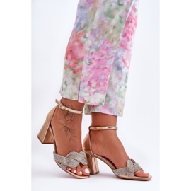 Sandalias Tacón Bajo Con Strass Oro Rosa Monra dorado 1