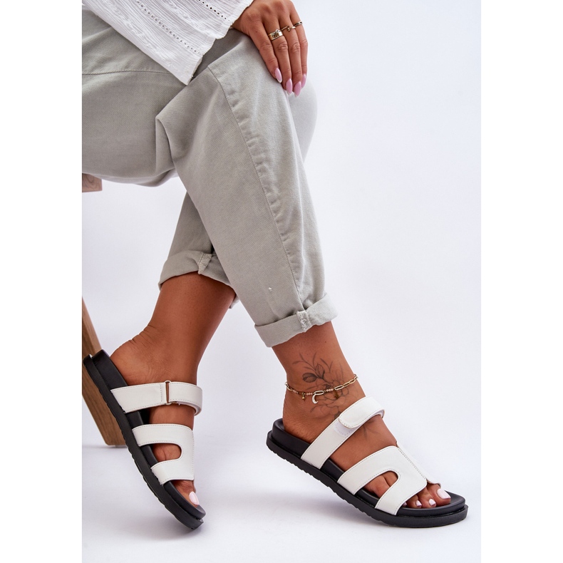 Pantuflas Clásicas Mujer Piel Con Velcro Blanco Amedon 1 Pantuflas Clásicas Mujer Piel Con Velcro Blanco Amedon 1