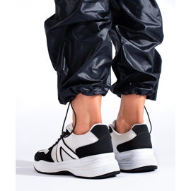 Deportivas de mujer en beige y blanco de Shelovet. negro 2