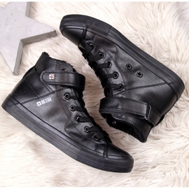 Deportivas negras con aislamiento Big Star V274542F negro 1 Deportivas negras con aislamiento Big Star V274542F negro 1