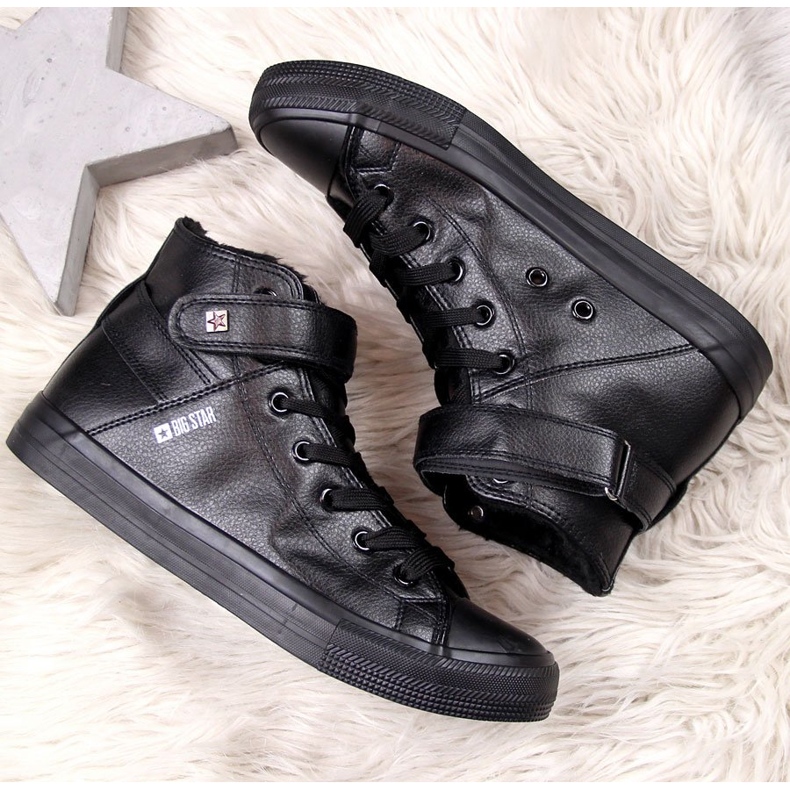 Deportivas negras con aislamiento Big Star V274542F negro 1 Deportivas negras con aislamiento Big Star V274542F negro 1