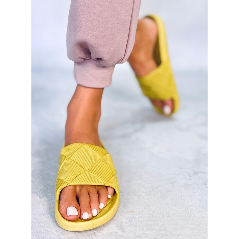 Chanclas Lottner Green de goma amarillo 1