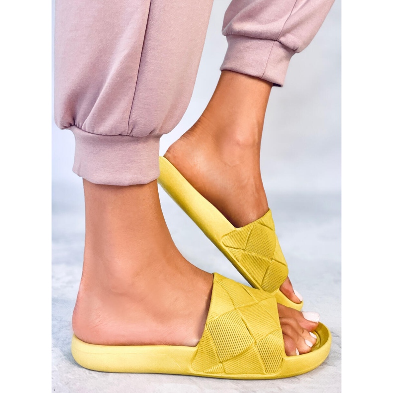 Chanclas Lottner Green de goma amarillo 2