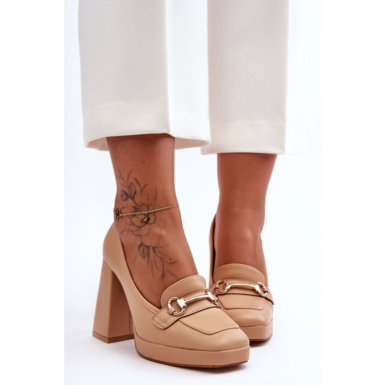 Zapatos de tacón de cuero Rouse desnudos de moda beige 1 Zapatos de tacón de cuero Rouse desnudos de moda beige 1