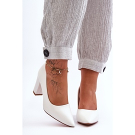 Zapatos de tacón alto blancos Odessa clásicos 8