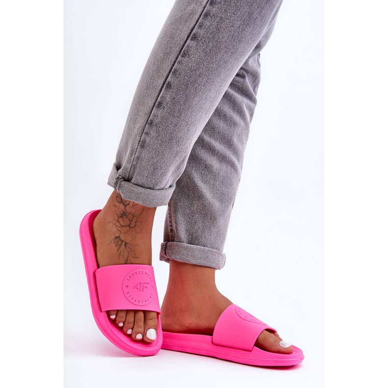 Pantuflas Sport Mujer 4F 4FSS23FFLIF069-53S Fucsia rosa 1