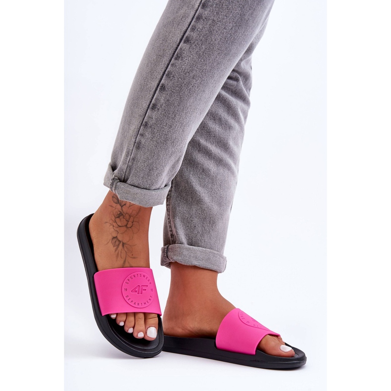 Pantuflas Sport Mujer 4F 4FSS23FFLIF069-55S Rosa-Negro rosado 1