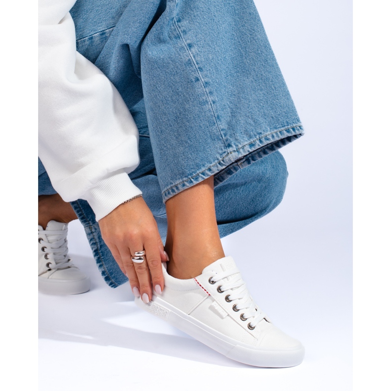 Zapatillas de mujer Big Star KK274003 blanco 1