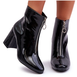Botas Lacadas Con Cremallera Decorativa Negro Sevil 12