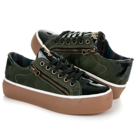 Kylie Deportivas lacadas verde 1