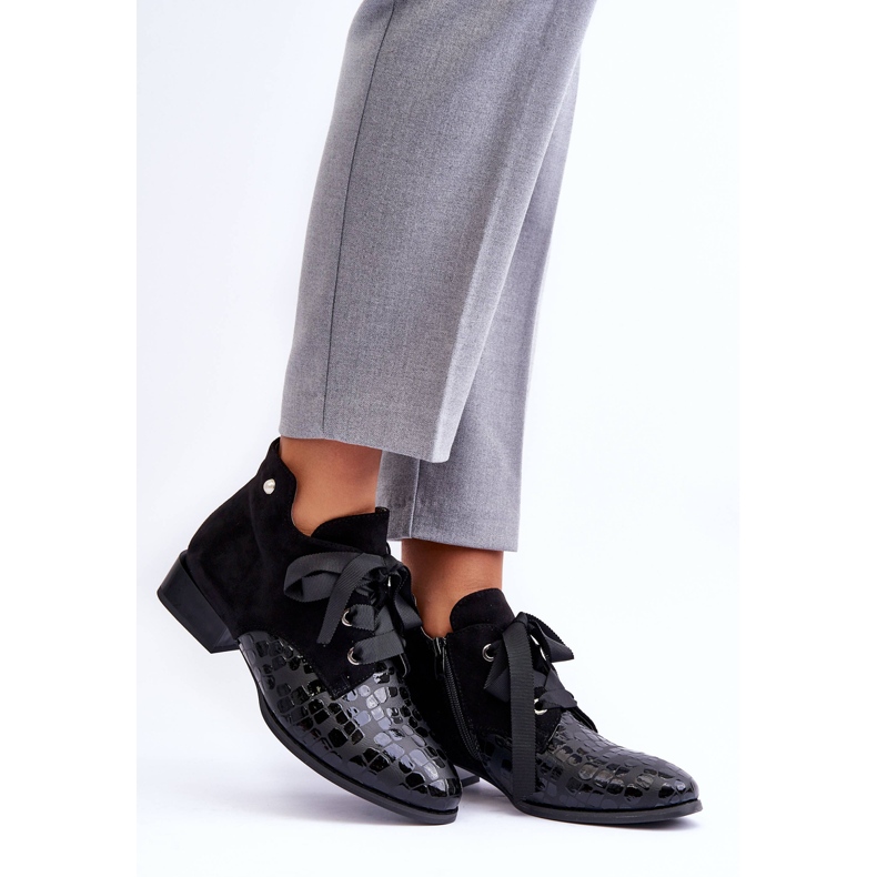 PD1 Zapatos De Tacón Plano De Mujer Con Cordones Negro Meroni 1