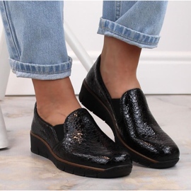 Cómodos zapatos Rieker W RKR166C cocodrilo negro 3
