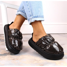 Zapatillas casa insuladas barnizadas negro metalizado Big Star MM274130 2