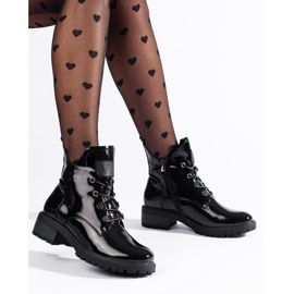 Botas de mujer Vinceza lacadas en negro 1
