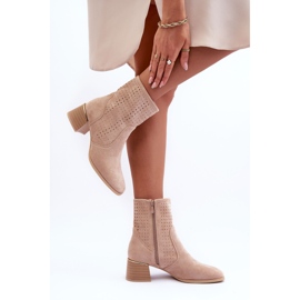 Botas Tacón Ante Calado Perlas Beige 3