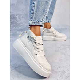 Zapatillas Cerradas Cooper Beige 4
