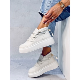 Zapatillas Cerradas Cooper Beige 5