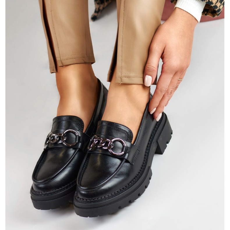 La.Fi Mocasines negros sobre plataforma fabricados en ecopiel 1