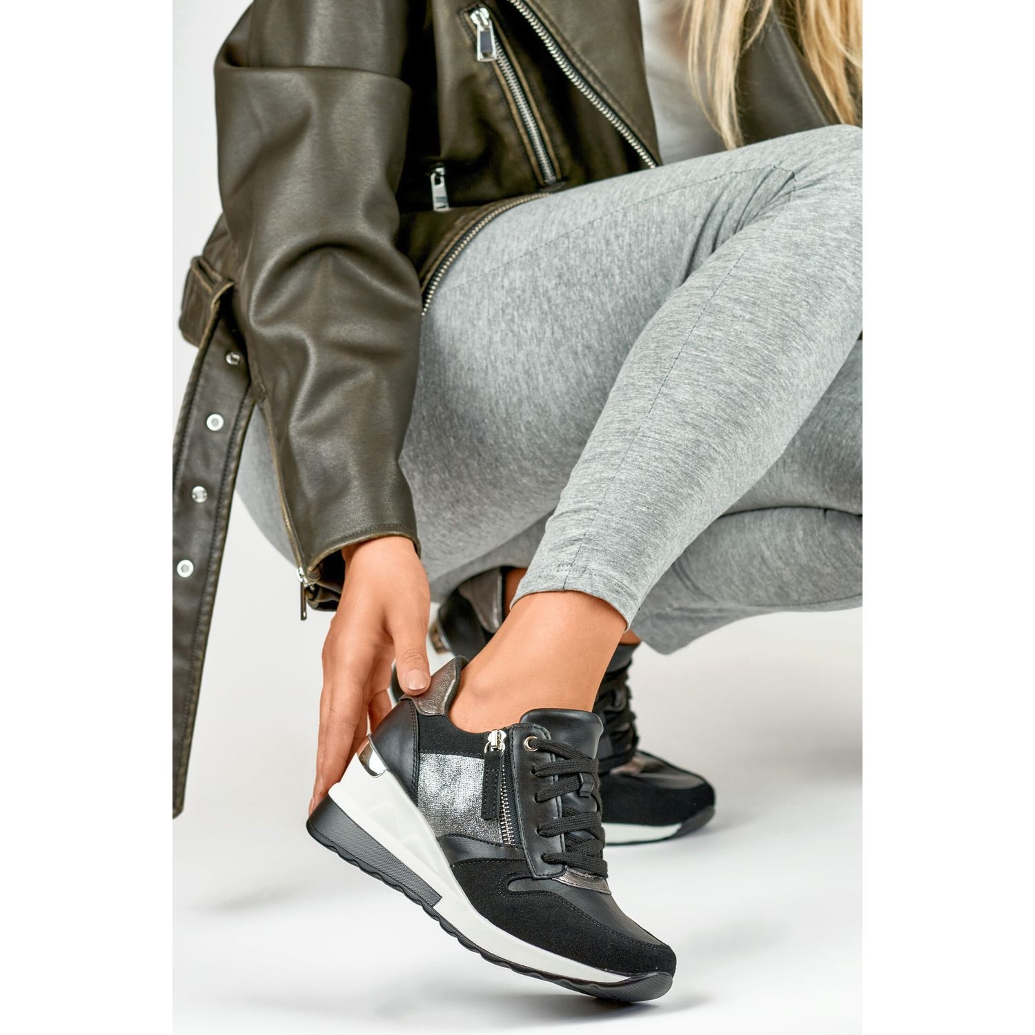 Deportivas cuna negras negro