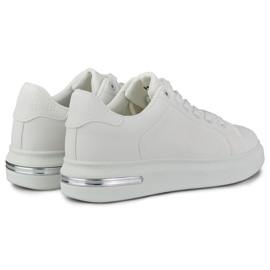 Zapatos deportivos de mujer blancos clásicos. 1