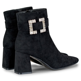 Botas negras de mujer con hebilla decorativa negro 1 Botas negras de mujer con hebilla decorativa negro 1