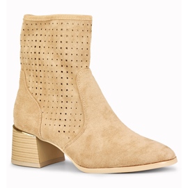 Botas caladas beige de mujer con tacón bajo 5