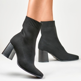 Botines mujer negros ajustados elasticos 1 Botines mujer negros ajustados elasticos 1