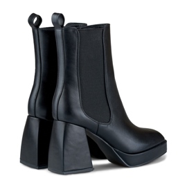 Botas negras de mujer con tacón alto. negro 3