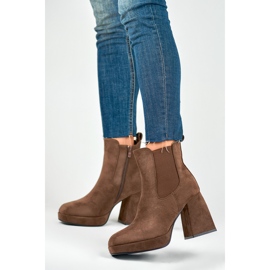 Botas marrones de ante para mujer con tacón alto marrón 1