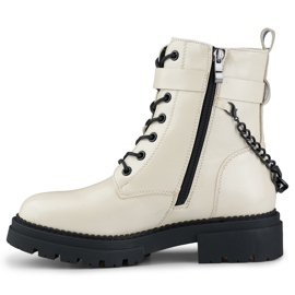 Botas de trabajo de mujer lacadas en beige con cadena desmontable 4