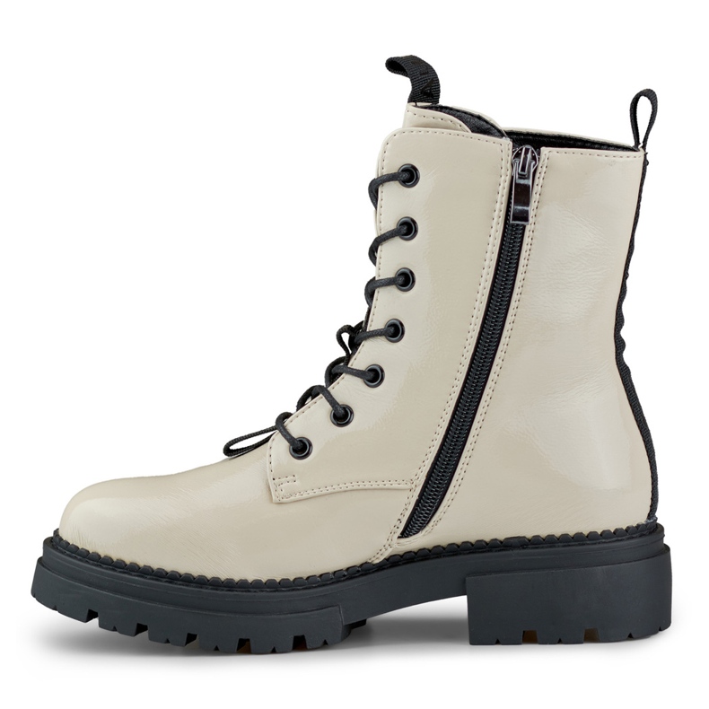 Trabajadoras de mujer beige lacado de Carole 1