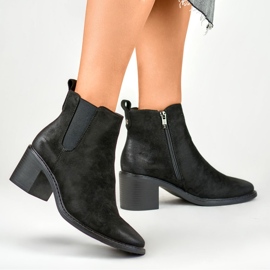 Botas de gamuza negra para mujer en un poste cómodo. negro 6