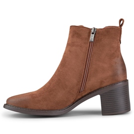 Botas de gamuza marrón de mujer en un poste cómodo 1