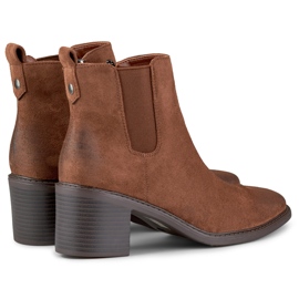 Botas de gamuza marrón de mujer en un poste cómodo 2