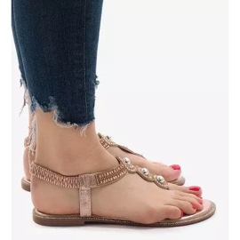 Chanclas champán con sandalias elásticas decoradas ST3107Y dorado 2