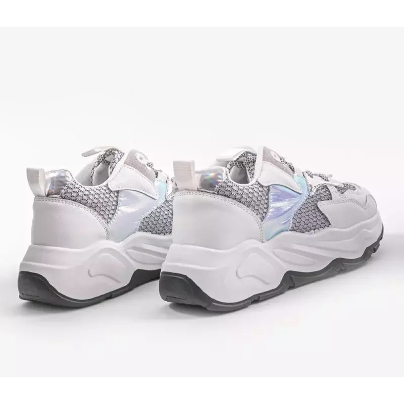 Deportivas blancas con inserciones grises RAL-63 blanco 2