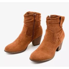 BM Botines de ante marrón en el poste Delalise 2