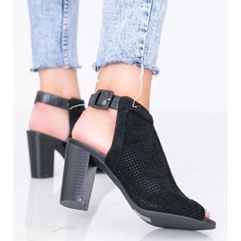 Sandalias negras caladas en el poste Veronika negro 3